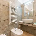 Daca Luxury לינה וארוחת בוקר נאפולי