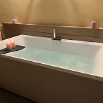 לינה וארוחת בוקר Daca Luxury