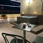 לינה וארוחת בוקר Daca Luxury נאפולי