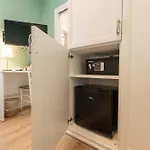 Daca Luxury לינה וארוחת בוקר 4*