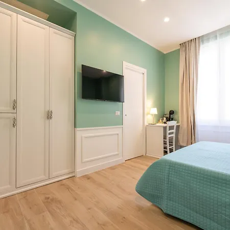 לינה וארוחת בוקר Daca Luxury נאפולי