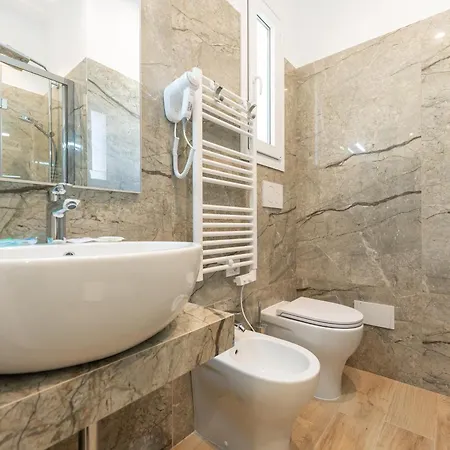 Daca Luxury 4* Nápoles